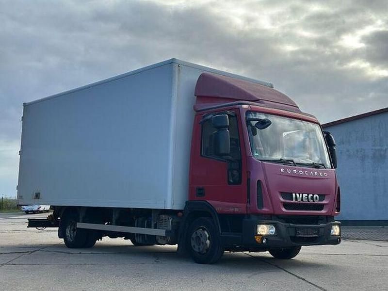 Gebraucht Iveco Massif 107 PS (78 kW) 2013 Rot