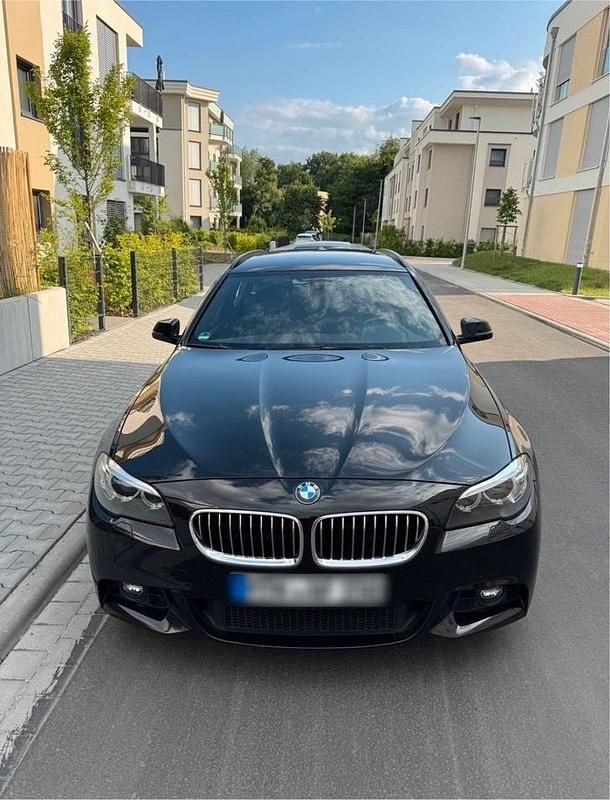 Schwarz Gebraucht 2013 BMW 525 M Sport Kombi | 15.500 € (Etwas zu teuer) - Bild 1/4