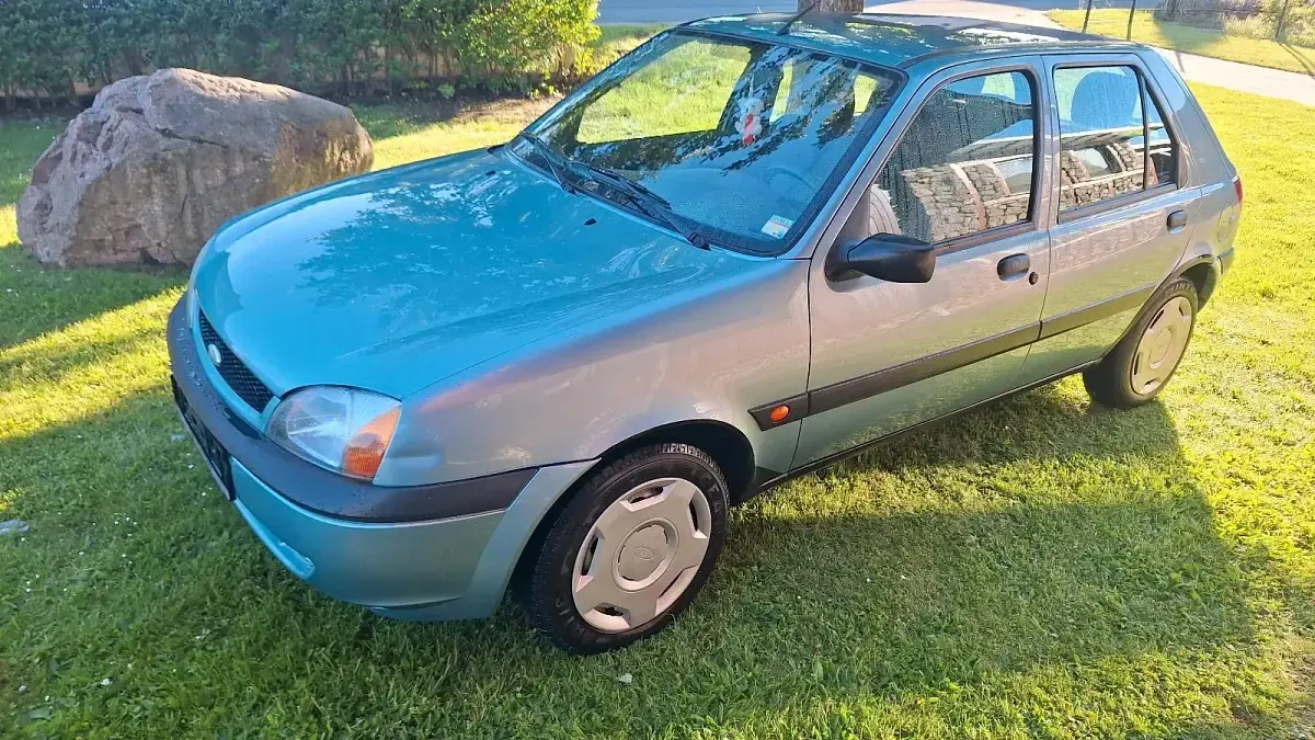 Gebraucht Ford Fiesta 60 PS (44 kW) 2001 Grün Kleinwagen