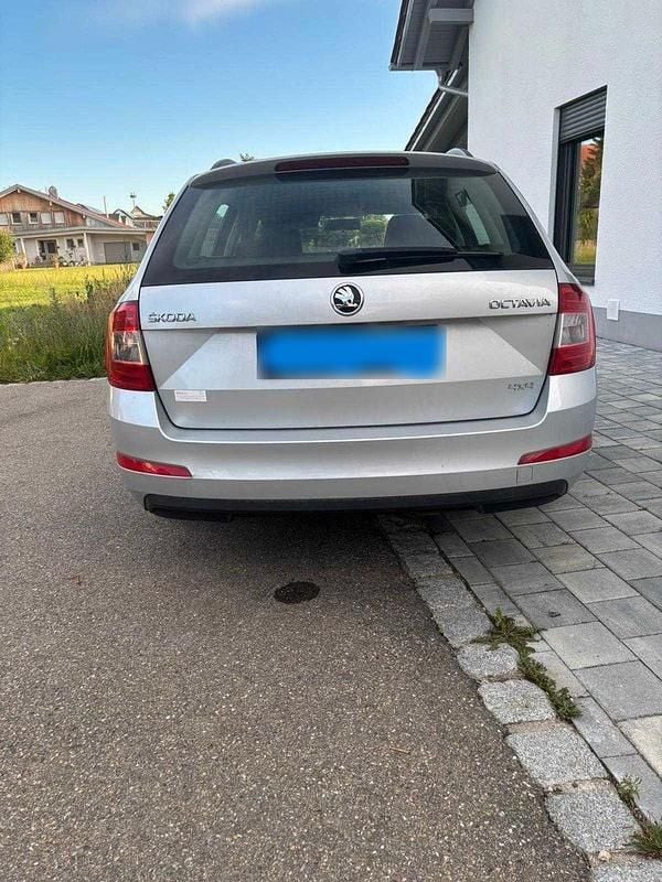 Second-hand Skoda Octavia Style 110 CP (80 kW) 2016 Argintiu Break
