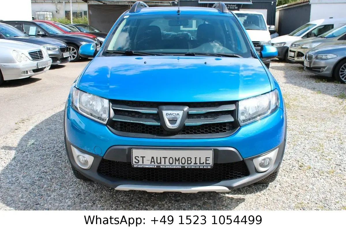 Gebraucht Dacia Sandero Prestige 90 PS (66 kW) 2013 Blau Kleinwagen