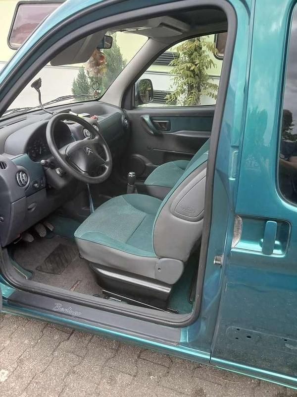 Grün Gebraucht 2003 Citroën Berlingo Van / Kleinbus | 3.499 € (Fairer Preis) - Bild 1/4