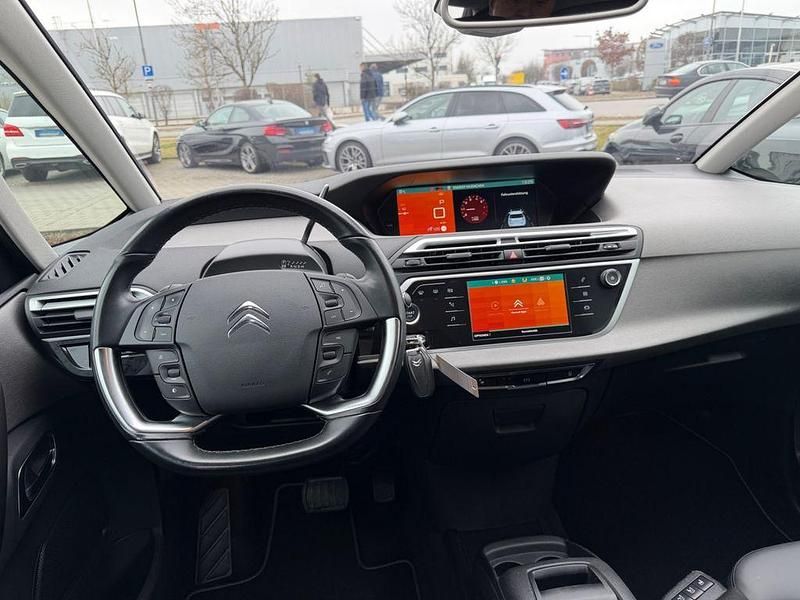 Gebraucht Citroën C4 SpaceTourer Shine 163 PS (119 kW) 2022 Grau Van / Kleinbus