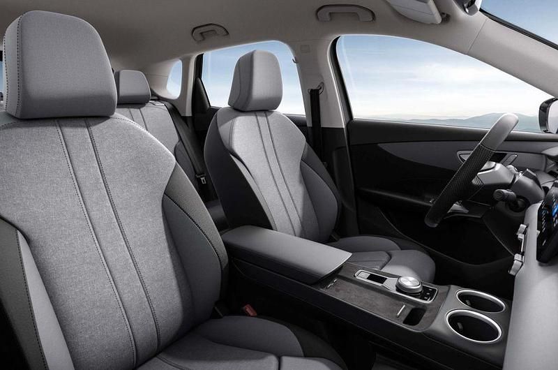 Neu MG S5 Comfort 125 kW (170 PS) 2025 Blau SUV