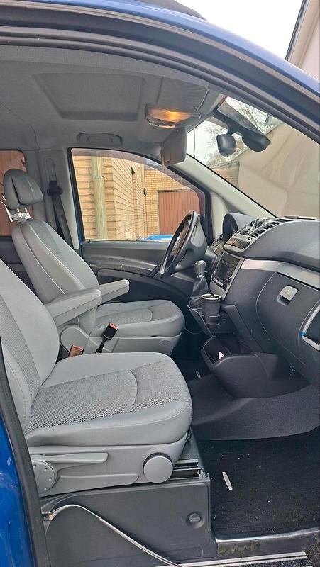 Gebraucht Mercedes Viano 135 PS (99 kW) 2012 Blau Van / Kleinbus