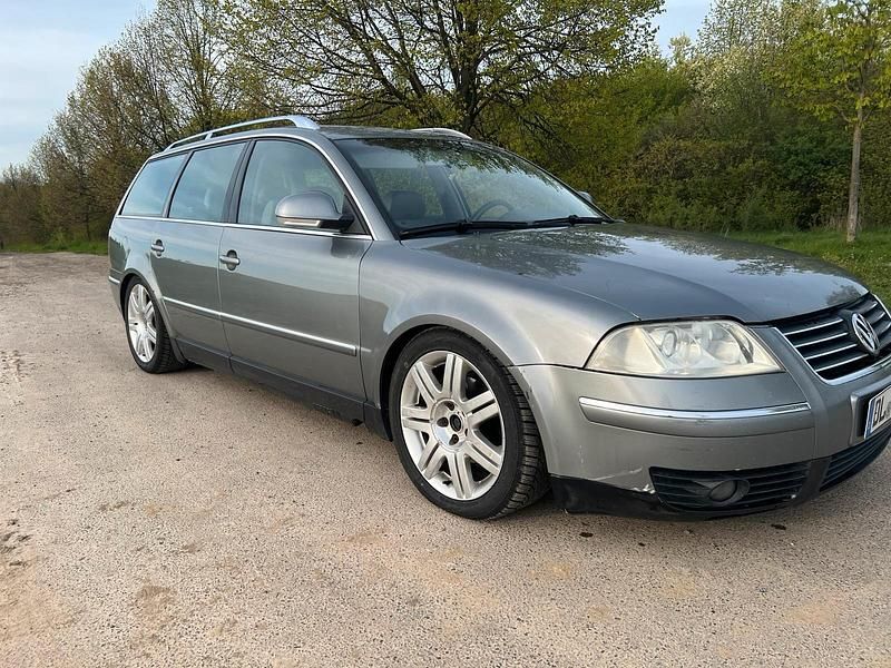 Usata VW Passat 131 CV (96 kW) 2003 Verde Station wagon