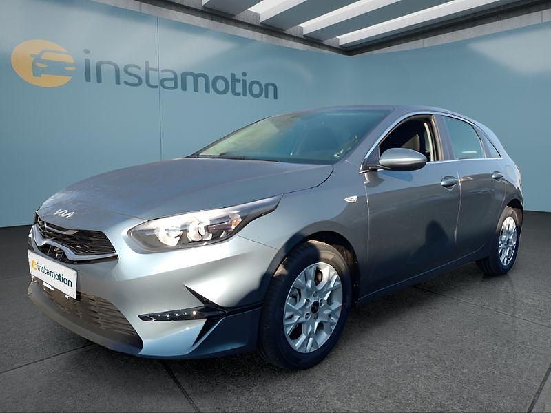 Grau Gebraucht 2025 Kia Ceed Turbo Kleinwagen | 24.699 € (Fairer Preis) - Bild 1/4