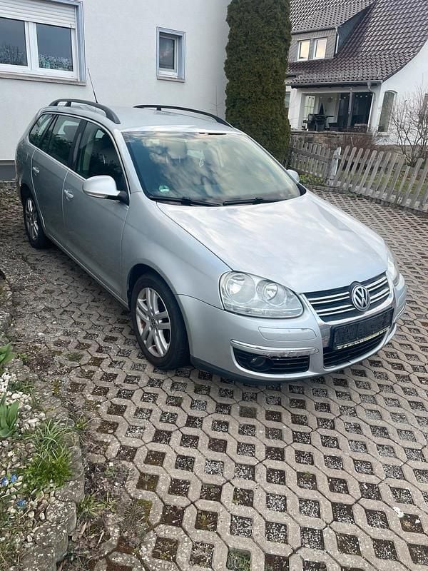 Gebraucht VW Golf V 105 PS (77 kW) 2008 Silber Kombi