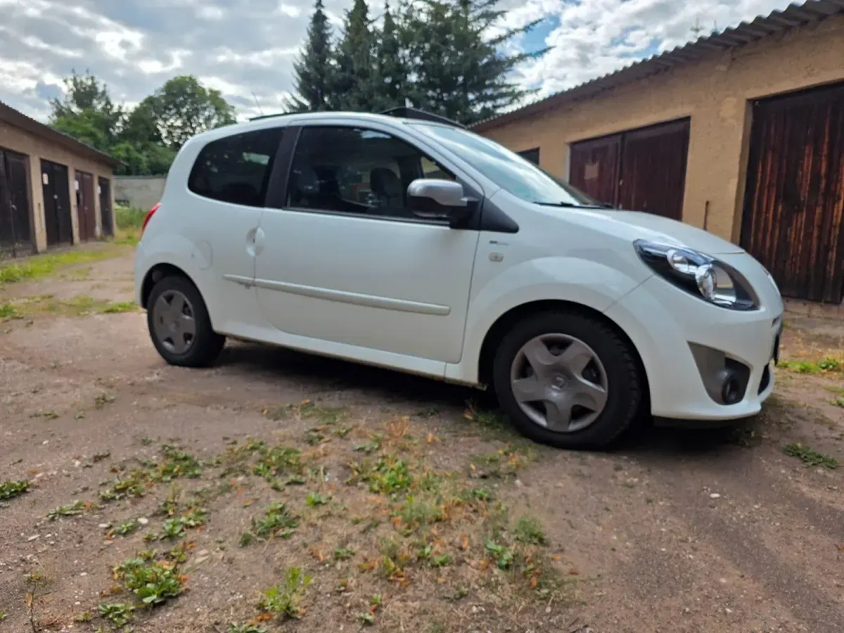 Gebraucht Renault Twingo 75 PS (55 kW) 2011 Weiß Kleinwagen