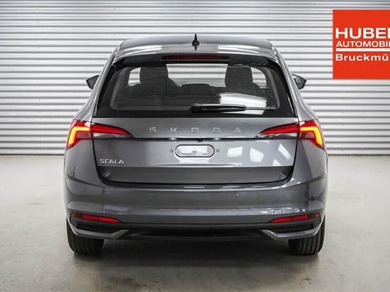 Neu Skoda Scala Selection 116 PS (85 kW) 2025 Graphite grau metallic (5x) Kleinwagen