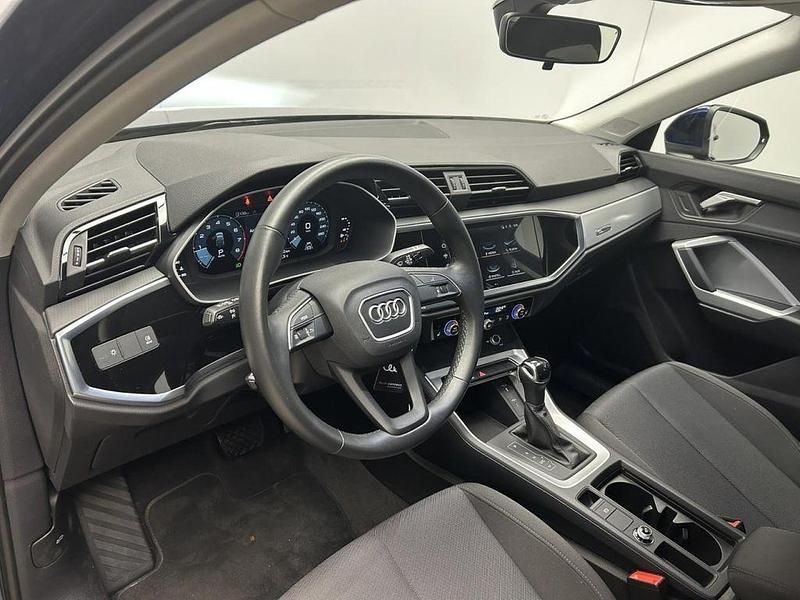 Gebraucht Audi Q3 Sportback Performance 150 PS (110 kW) 2022 Navarrablau SUV