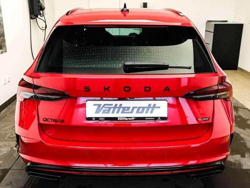 Neu Skoda Octavia RS 265 PS (194 kW) 2025 Rot Kombi