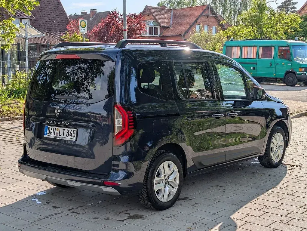 Gebraucht Renault Kangoo Techno 131 PS (96 kW) 2024 Blau Van / Kleinbus