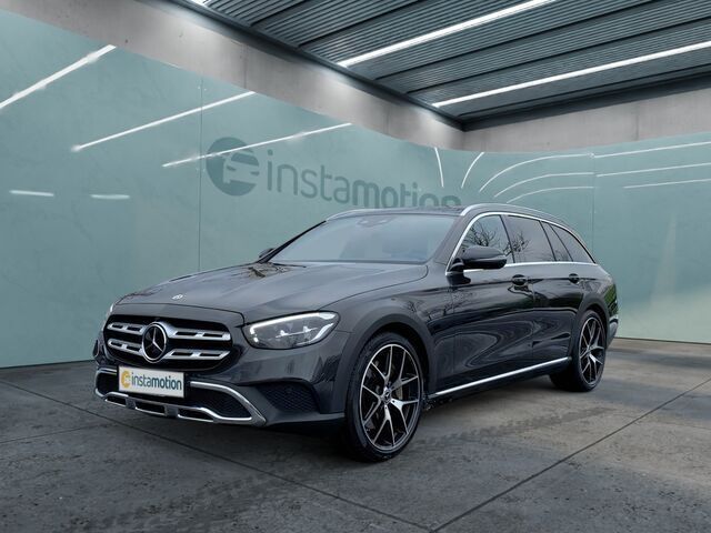 Grau Gebraucht 2022 Mercedes E400 Avantgarde Kombi | 53.300 € (Teuer) - Bild 1/2