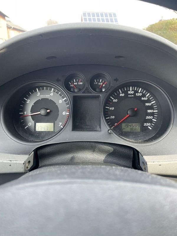 Gebraucht Seat Ibiza Fresh 75 PS (55 kW) 2003 Schwarz Kleinwagen