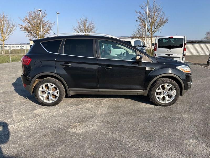 Gebraucht Ford Kuga Champions Edition 140 PS (102 kW) 2012 Schwarz SUV