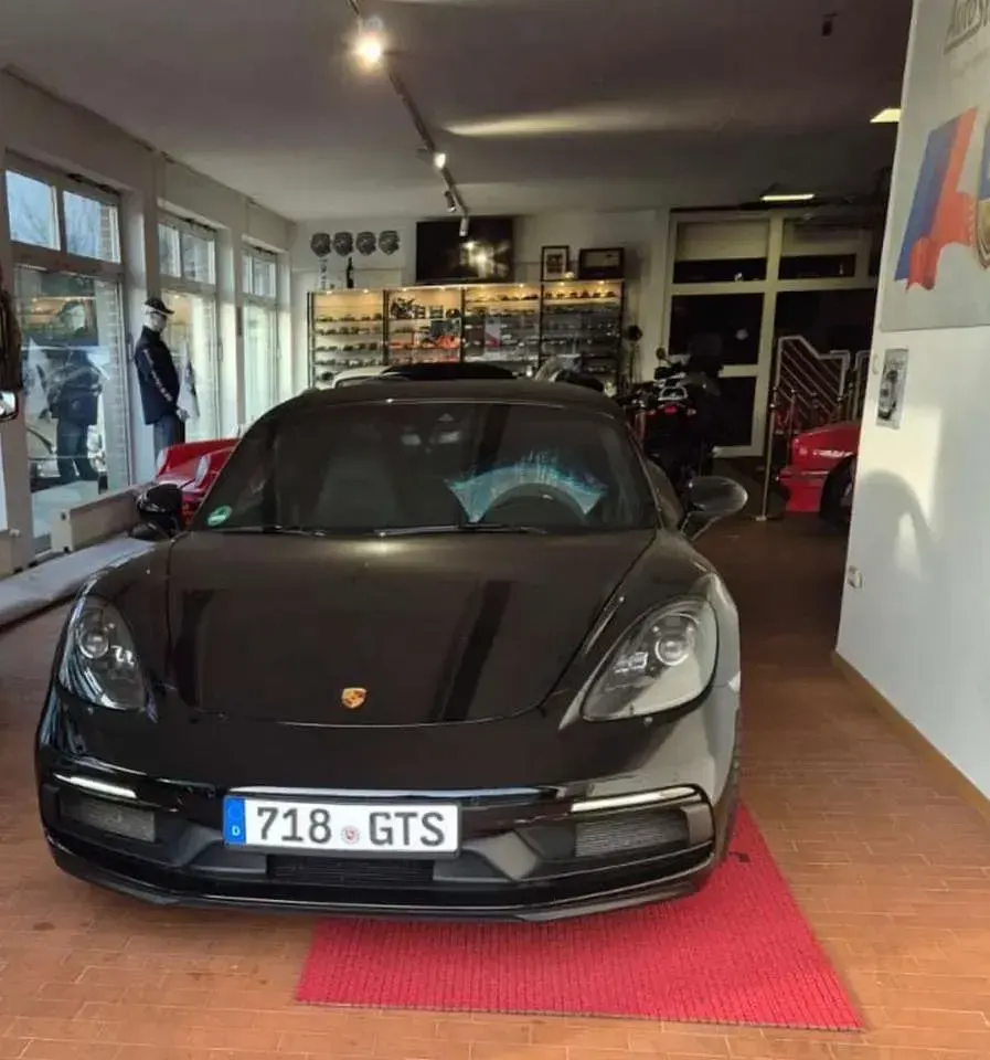 Gebraucht Porsche 718 366 PS (269 kW) 2018 Schwarz Cabrio