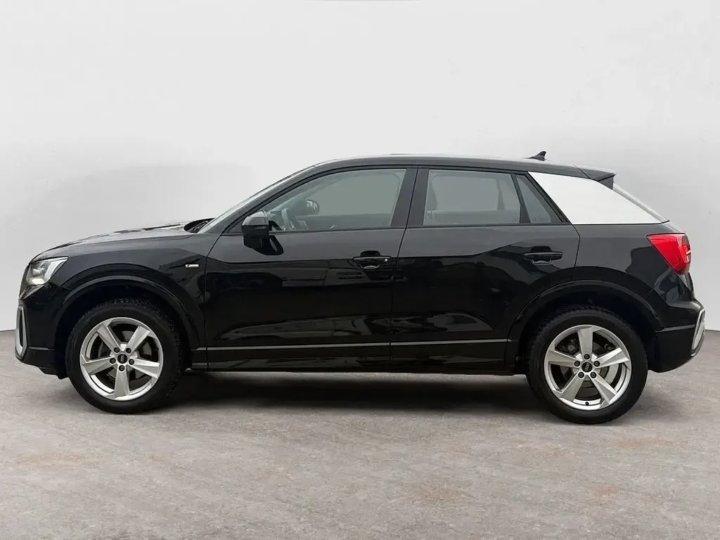 Gebraucht Audi Q2 S-Line 116 PS (85 kW) 2023 Schwarz SUV
