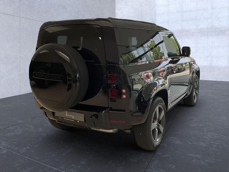 Gebraucht Land Rover Defender SE Dynamic 249 PS (183 kW) 2025 Santorini black SUV