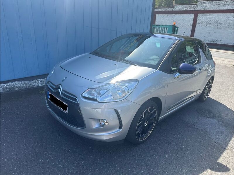 Silber Gebraucht 2014 Citroën DS3 So Chic Coupé | 5.690 € (Superpreis) - Bild 1/4