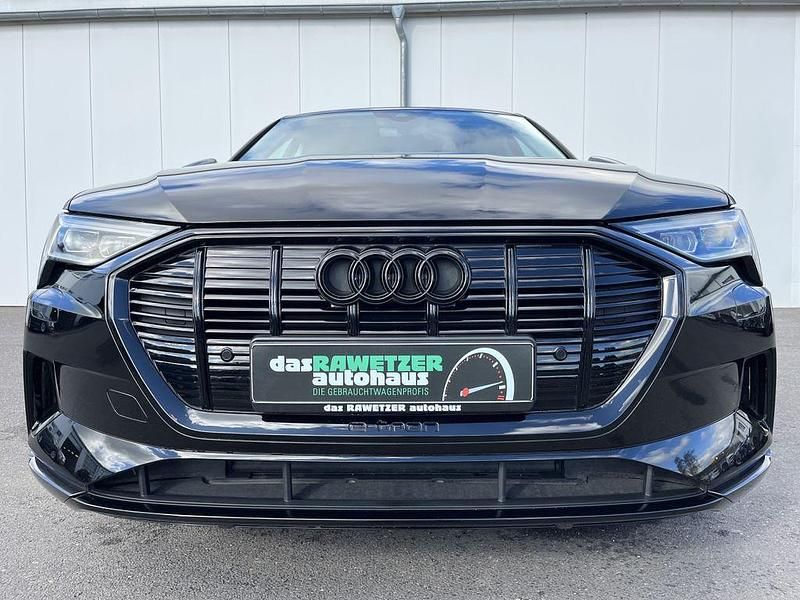 Gebraucht Audi e-tron Advanced Plus 230 kW (313 PS) 2022 Schwarz SUV