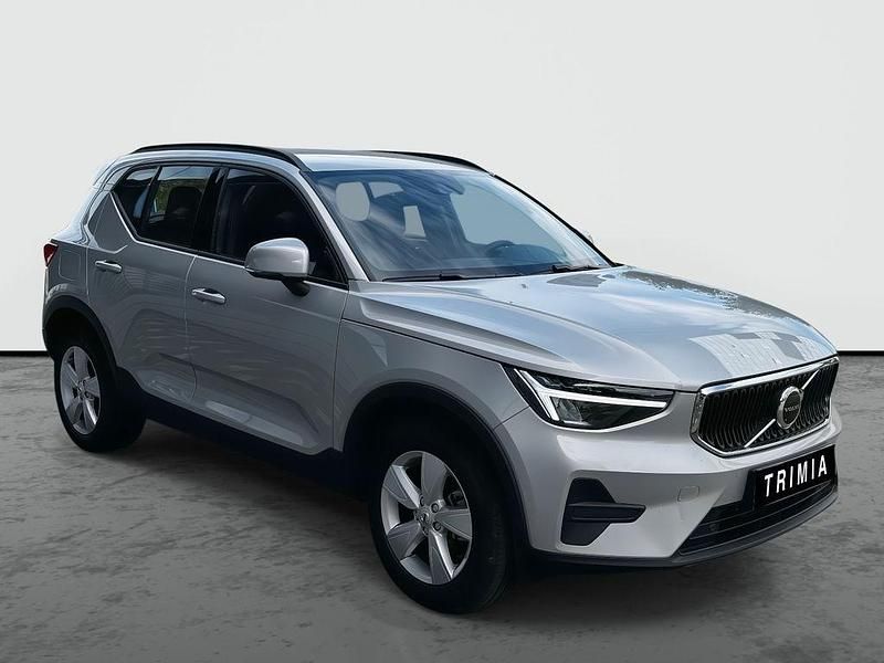 Silber Gebraucht 2024 Volvo XC40 SUV | 29.900 € (Superpreis) - Bild 1/4