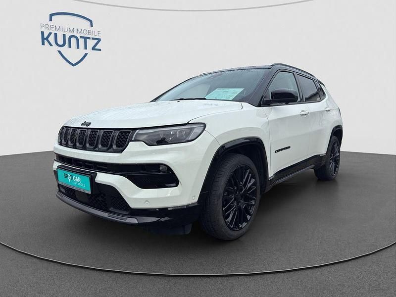 Alpine white (vr296)dach schwarz Gebraucht 2023 Jeep Compass SUV | 28.880 € (Etwas zu teuer) - Bild 1/4