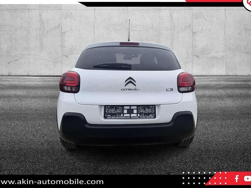Gebraucht Citroën C3 110 PS (80 kW) 2023 Lack weiss banquise Kleinwagen