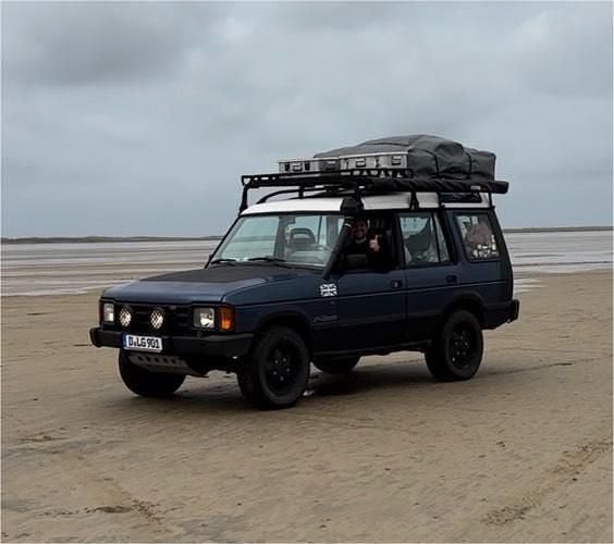 Blau Gebraucht 1994 Land Rover Discovery SUV | 13.999 € - Bild 1/4