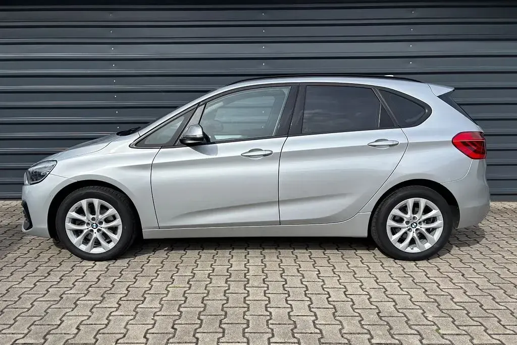 Gebraucht BMW 218 Active Tourer Performance 150 PS (110 kW) 2020 Silber Van / Kleinbus