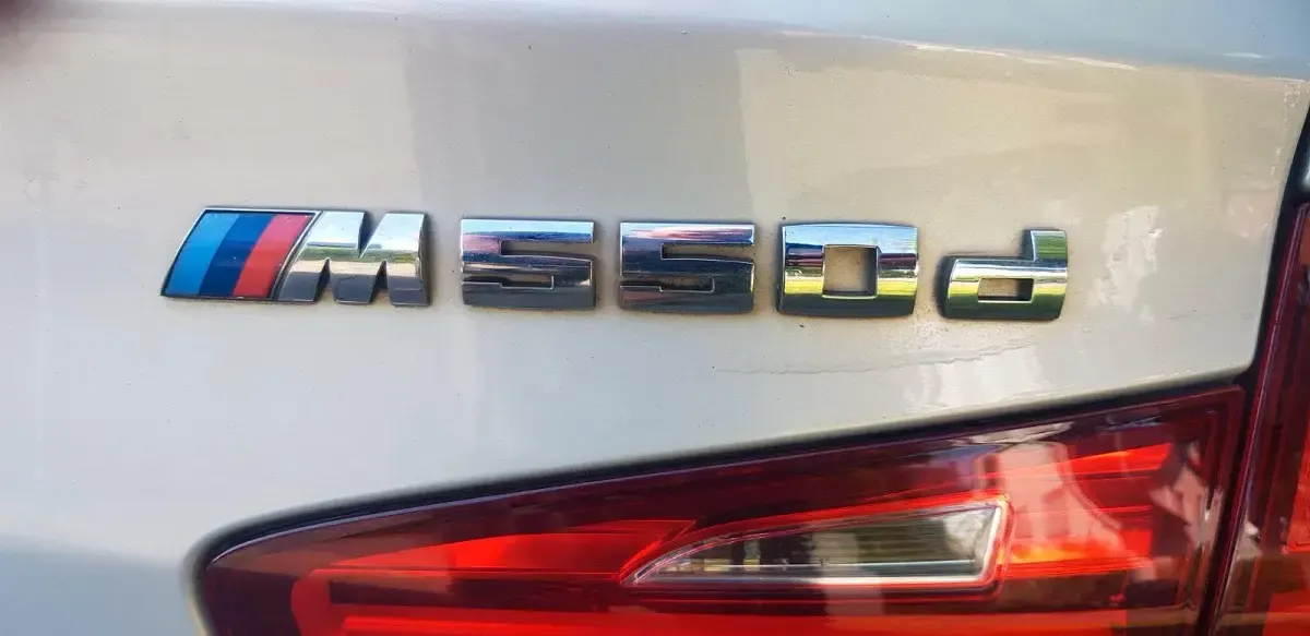 Gebraucht BMW M550 381 PS (280 kW) 2013 Silber Limousine