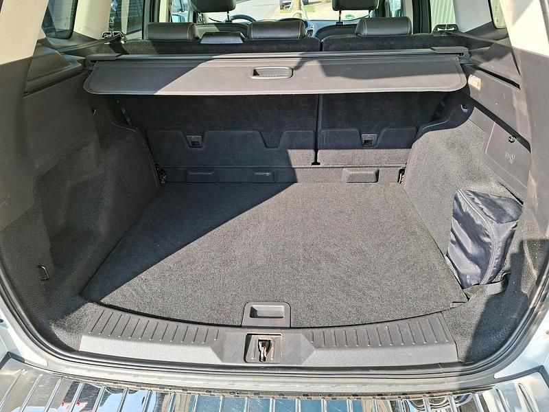 Gebraucht Ford Kuga Titanium 120 PS (88 kW) 2015 Silber SUV