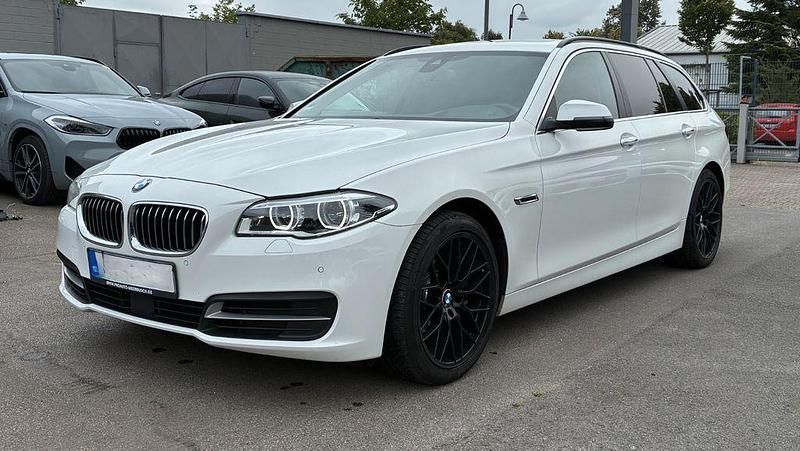 Weiß Gebraucht 2014 BMW 530 Comfort Edition Kombi | 9.700 € (Guter Preis) - Bild 1/4