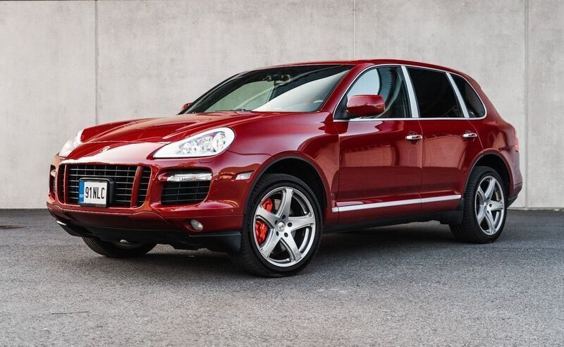 Rot Gebraucht 2009 Porsche Cayenne Turbo SUV | 25.499 € (Etwas zu teuer) - Bild 1/4
