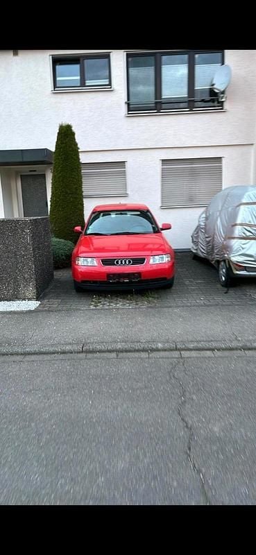 Usata Audi A3 125 CV (91 kW) 1998 Rosso Utilitaria