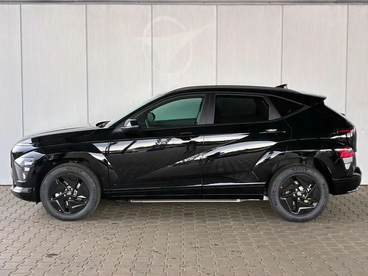 Neu Hyundai Kona Comfort 150 kW (204 PS) 2026 Schwarz SUV