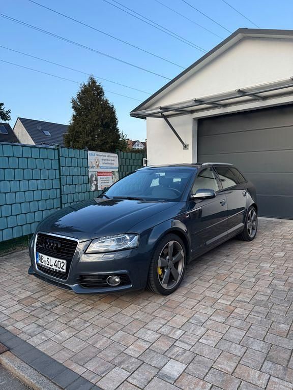 Gebraucht Audi A3 Design 200 PS (147 kW) 2012 Grau Kleinwagen