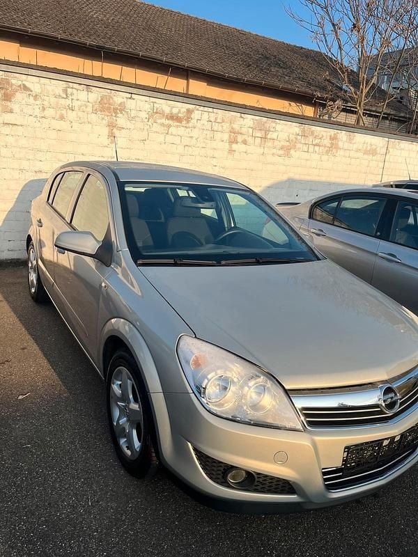 Gebraucht Opel Astra 105 PS (77 kW) 2007 Grau Limousine