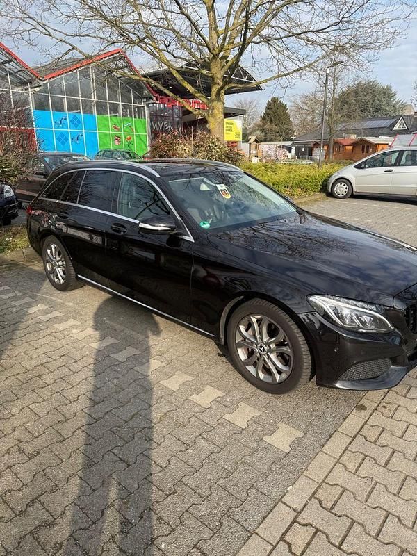 Gebraucht Mercedes C250 204 PS (150 kW) 2014 Schwarz Kombi
