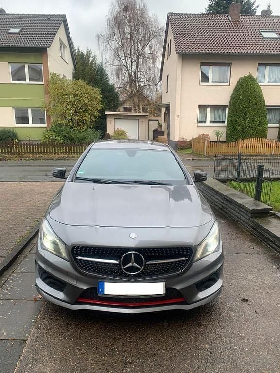 Gebraucht Mercedes CLA250 211 PS (155 kW) 2015 Grau Limousine