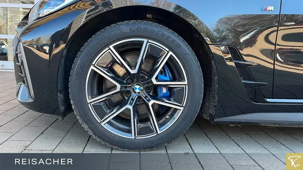 Gebraucht BMW i4 Efficient Dynamics 400 kW (544 PS) 2023 Saphirschwarz metallic Limousine