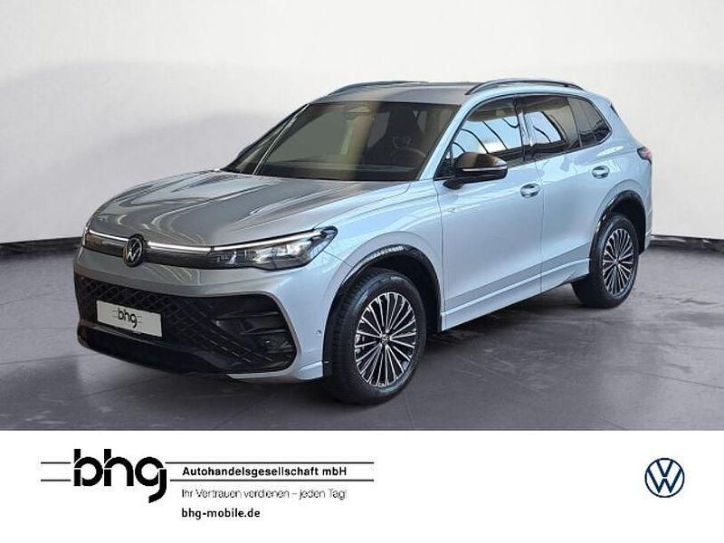 Silber Gebraucht 2025 VW Tiguan R-line SUV | 46.920 € (Fairer Preis) - Bild 1/4