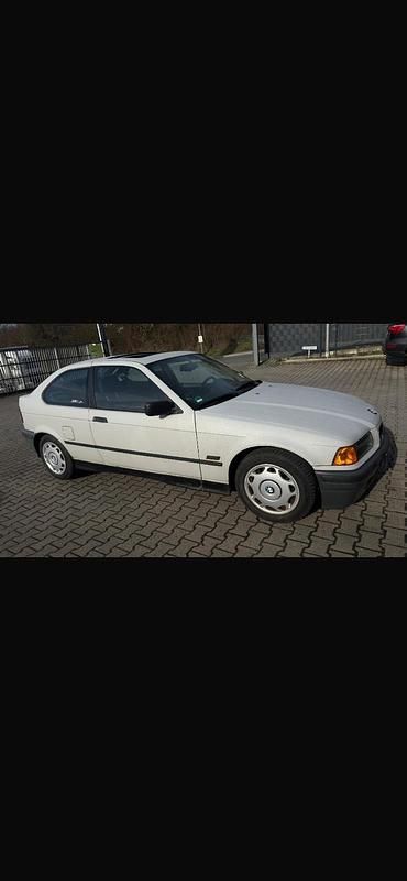 Gebraucht BMW 316 102 PS (75 kW) 1995 Grau Coupé