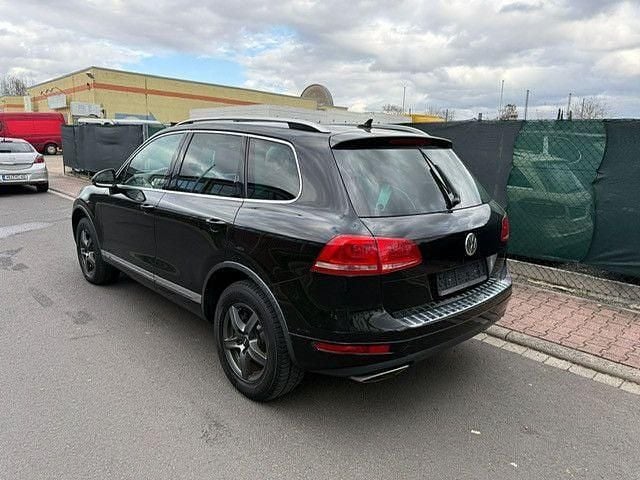 Gebraucht VW Touareg 239 PS (175 kW) 2011 Schwarz SUV