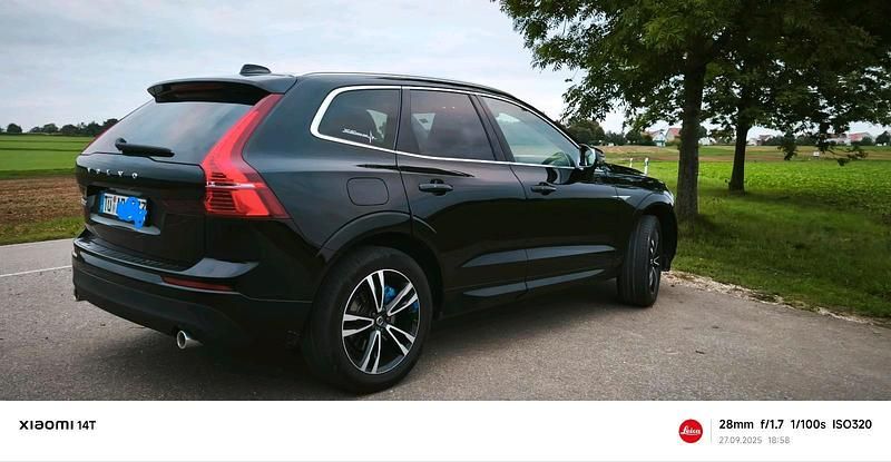 Schwarz Gebraucht 2018 Volvo XC60 SUV | 23.500 € (Fairer Preis) - Bild 1/4