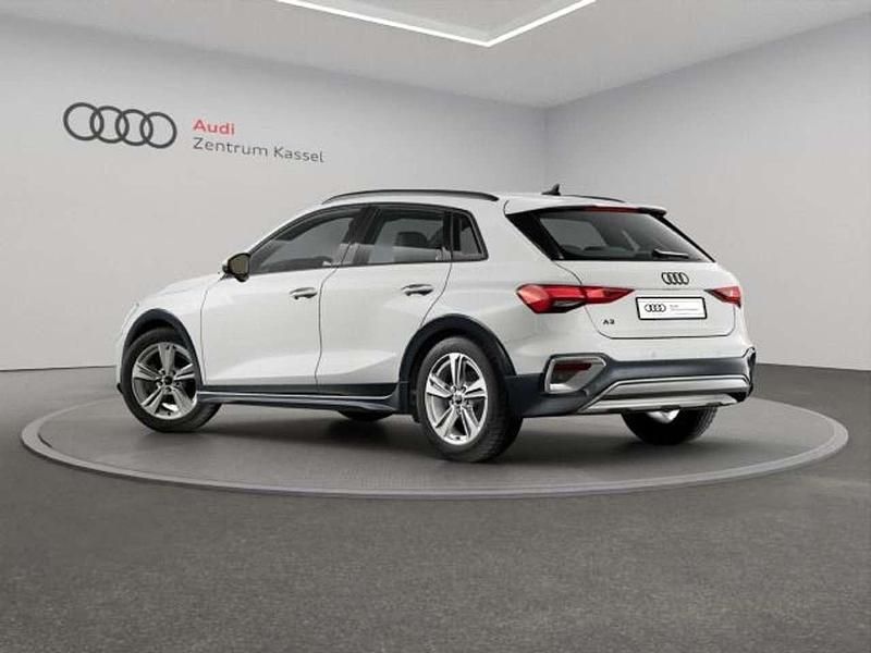 Gebraucht Audi A3 150 PS (110 kW) 2024 Weiß Limousine