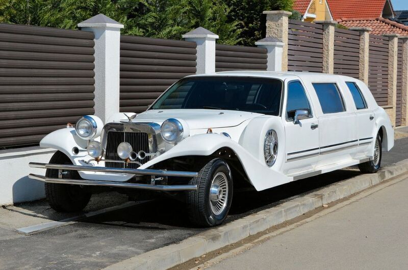 Weiß Gebraucht 1991 Lincoln Town Car Limousine | 10.500 € - Bild 1/4