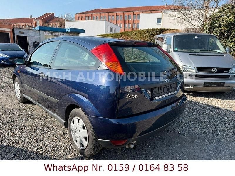 Gebraucht Ford Focus Ambiente 101 PS (74 kW) 1999 Blau Limousine