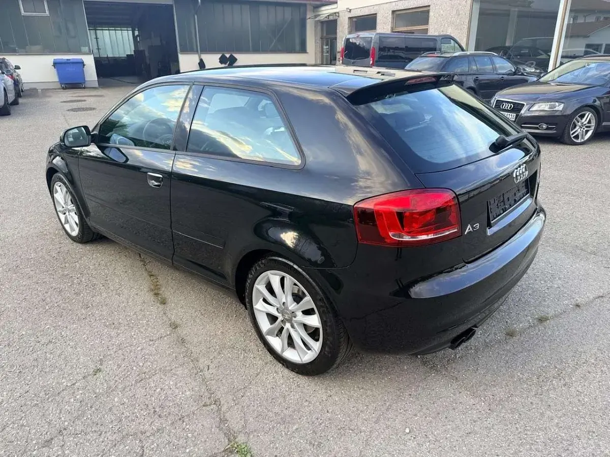 Używany Audi A3 Ambition 160 KM (117 kW) 2012 Czarny Hatchback