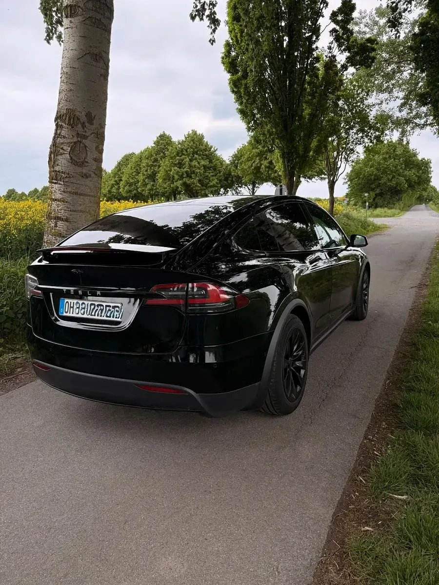 Gebraucht Tesla Model X 242 kW (330 PS) 2018 Schwarz SUV